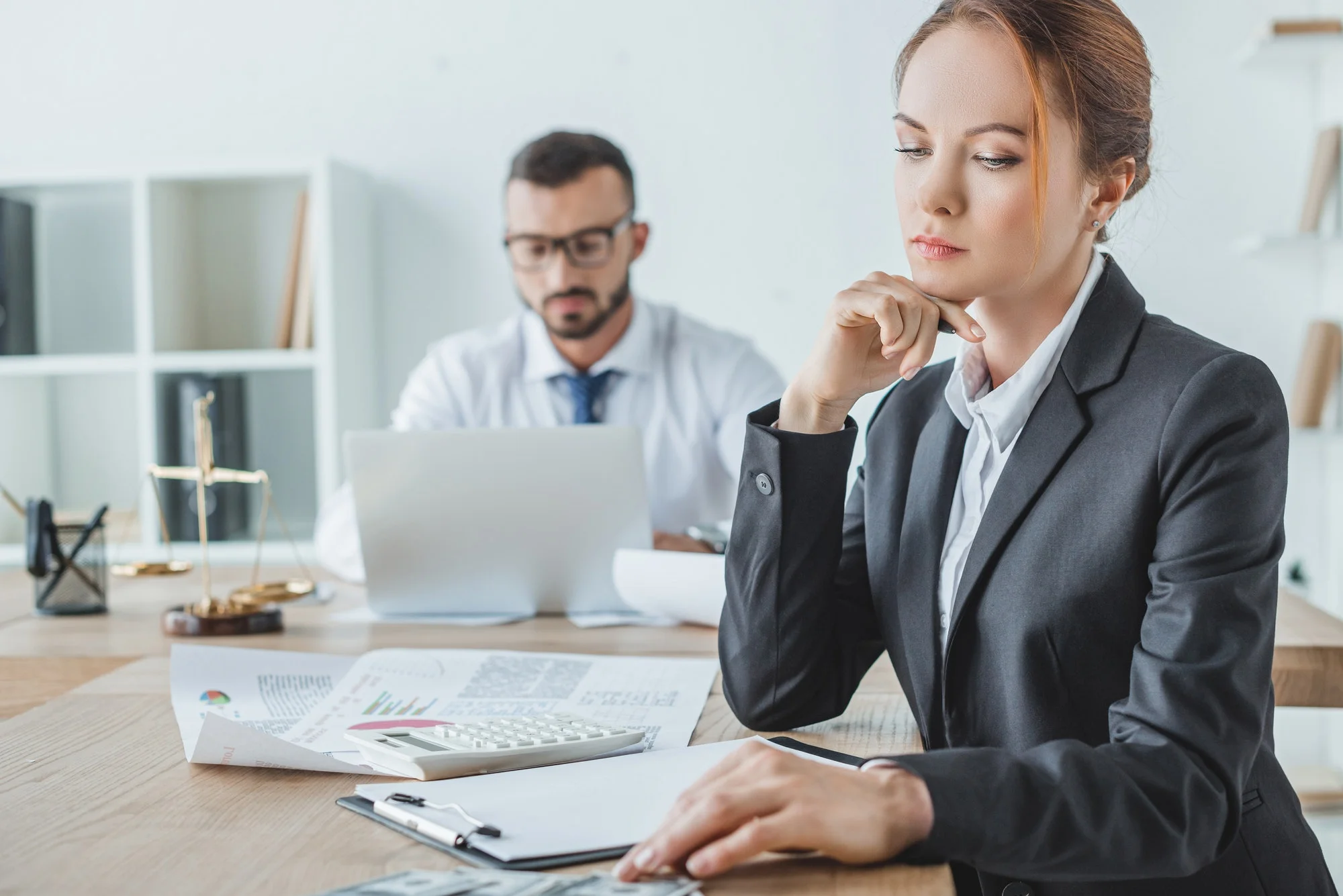 Biura rachunkowe w erze cyfrowej - korzyści wdrożeń IT dla branży finansowej