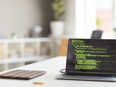 Jakie są najlepsze praktyki w zarządzaniu licencjami oprogramowania w firmie?