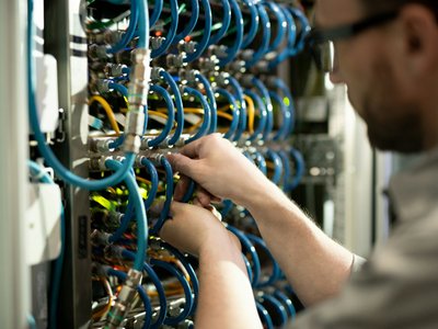 Tworzenie serwera VPN na QNAP - implementacja różnych protokołów